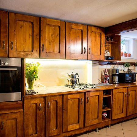 Casa Cerbul Villa Fundata Luaran gambar