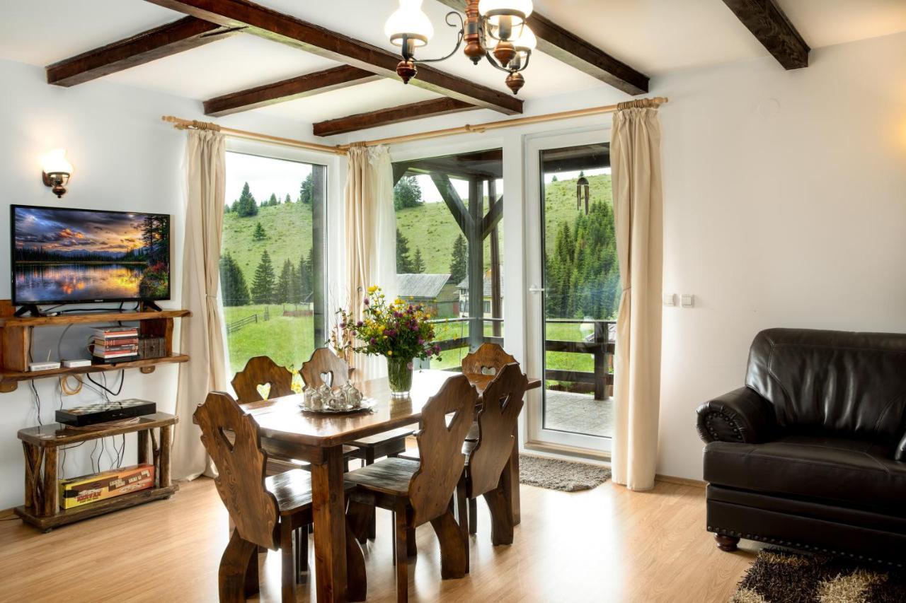 Casa Cerbul Villa Fundata Luaran gambar