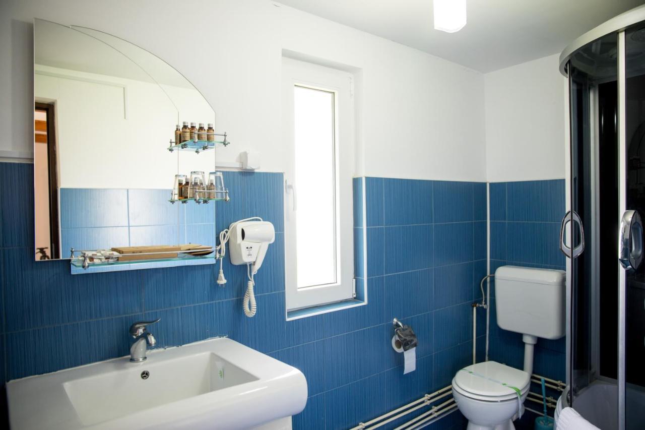 Casa Cerbul Villa Fundata Luaran gambar