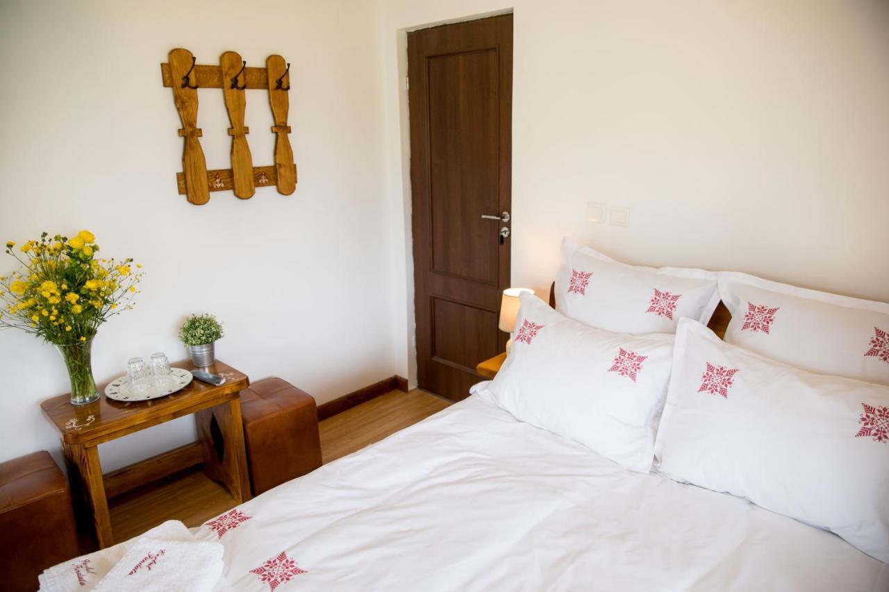 Casa Cerbul Villa Fundata Luaran gambar